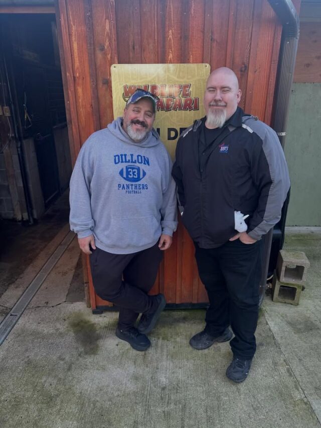 As always we had a blast and learned so much yesterday at Wildlife Safari . Thank you to the amazing staff for allowing Moon & Grubes the chance to feed the 6 lions telling us the history behind each one. The brothers were amazing to see in action as well. Definitely schedule yourself one of these amazing encounters. We got to walk the village with Ali showing us some of the animals and telling us so much about them. We got to see Tamarin Babies! 2 new baby Tamarin Monkeys are on their moms back in one of the photos. Got to see both kinds of Lemurs soaking up the rays almost as if they were meditating. We shot the perfect sleepy kitty photo of one of the Cheetahs. Got to see the Red Pandas curled up soaking the rays and so much more. Thank you to Ali and all the staff at Wildlife Safari that make it a place to visit every time.