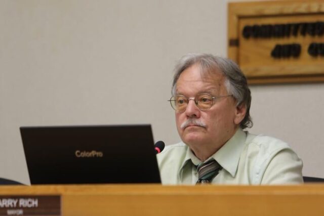 On Monday, the Roseburg City Council had a meeting in which they passed annual fee adjustments, approved a resignation on the homelessness commission and held a first reading on a proposed ordinance concerning federal immigration enforcement.

For More Information Please Visit www.nrtoday.com