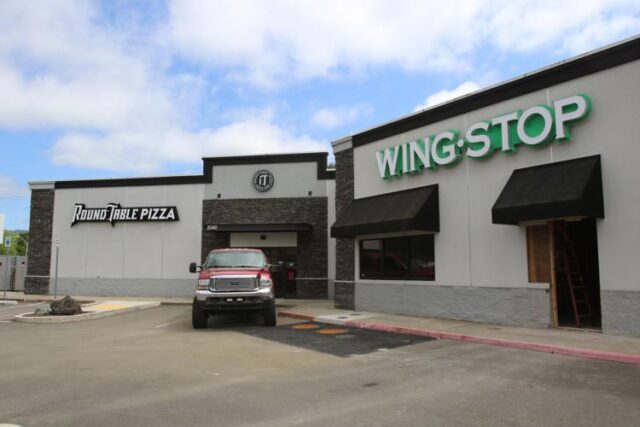 Roseburg is abundant in places to grab burgers, pizza or tacos, but one thing it notably lacks is a brick and mortar restaurant centered around chicken wings. This summer, that's going to change with the arrival of a Wingstop location.

The arrival of the restaurant chain was made evident last week when a sign was erected on the exterior of 2034 NW Stewart Parkway at the Roseburg Marketplace shopping center. 

In an email to KQEN News Radio, Wingstop corporate communications associate manager Lauren Gracey confirmed the location is slated to open this summer.

"The restaurant is currently tracking to open in late June (or) early July," Gracey wrote. "The restaurant will be franchisee operated, so we will not be involved in hiring decisions."

The decision to expand into Roseburg goes back to late 2025, when the City of Roseburg received, then reviewed and approved, a site review application for the store.

For More Information Please Visit www.nrtoday.com