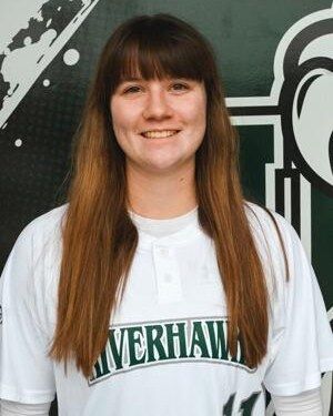 Gracie Mello doubled in Jordan McArthur with the winning run in the bottom of the ninth inning and the Umpqua Community College softball team snapped a seven-game losing streak with a 9-8 win over Centralia College in the second game of an NWAC South Region doubleheader on Saturday at the Stewart Park field.